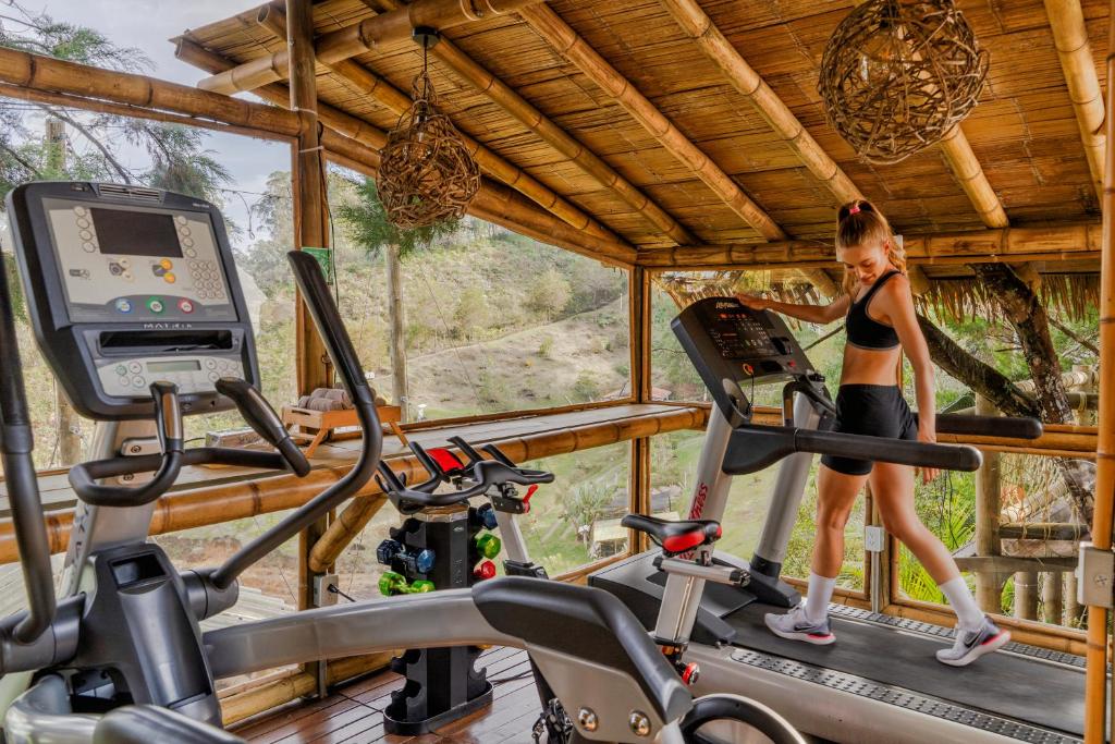Fitness centrum a/nebo fitness zařízení v ubytování Atma Villas