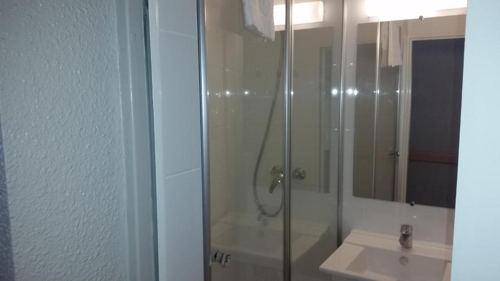 Koupelna v ubytování Hotel Inn Design Moutiers