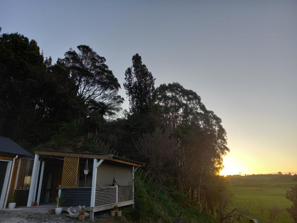 Nature's Nest - Glowworms, Forest and Rural Bliss - Resim 15