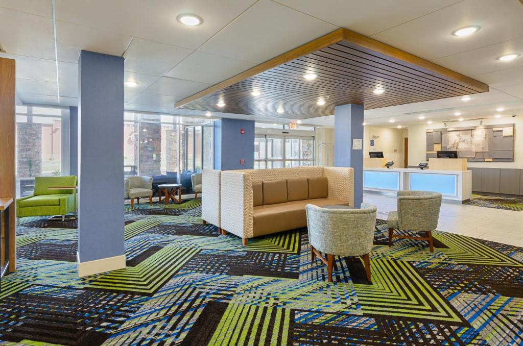 Holiday Inn Express & Suites - Abingdon by IHG photo