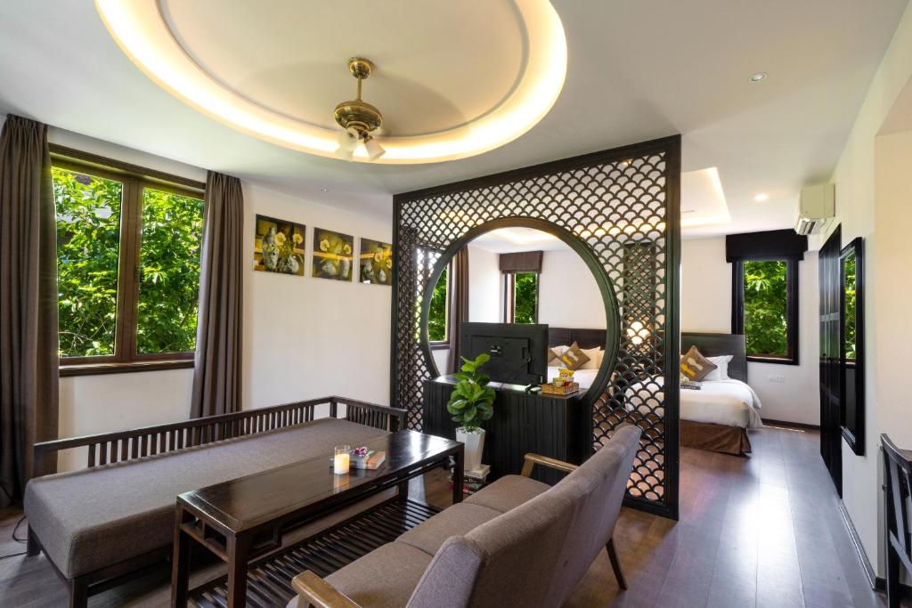 Posezení v ubytování Hoi An Emotion Boutique Villa