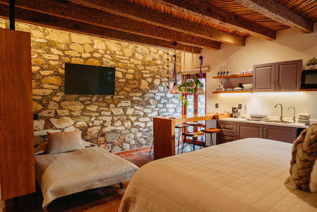 Villa Mosaico - Luxury Lofts - Tweepersoonskamer Met 2 Aparte Bedden En Balkon