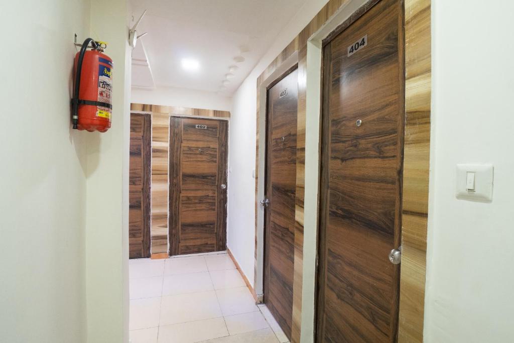 Fotografie z fotogalerie ubytování Hotel O Swell v destinaci Ahmadábád