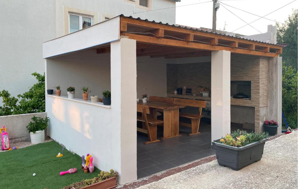 Vonkajšia záhrada v ubytovaní Apartment Portorusa Vi