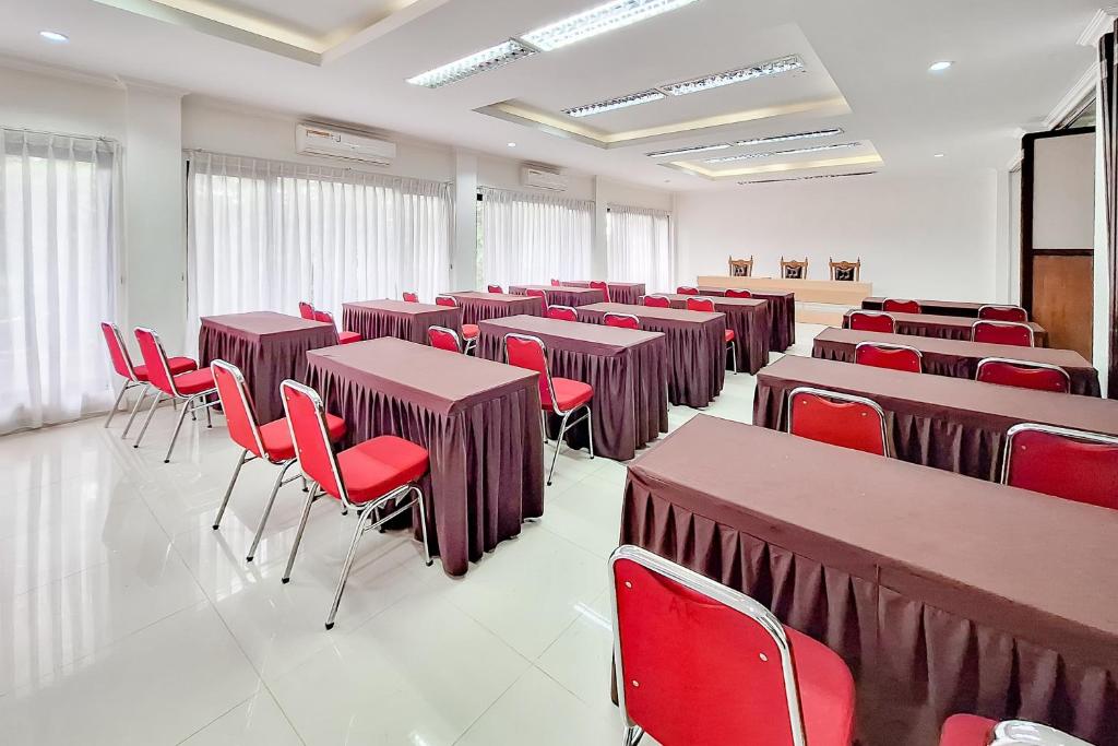 Konferenční prostory v ubytování Urbanview Hotel Tridaya Cisarua Puncak