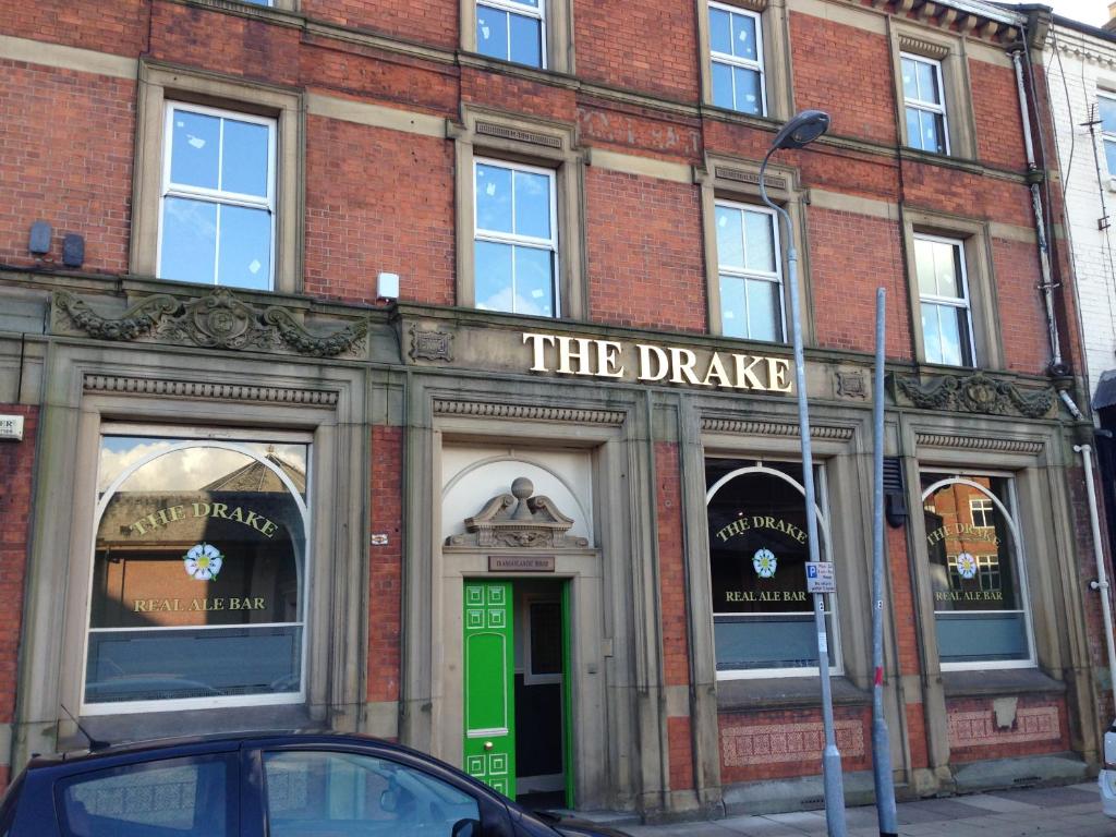 The building where the apartment is located 