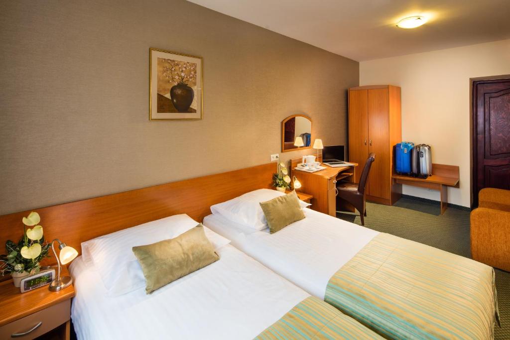 
Premium Twin Room
