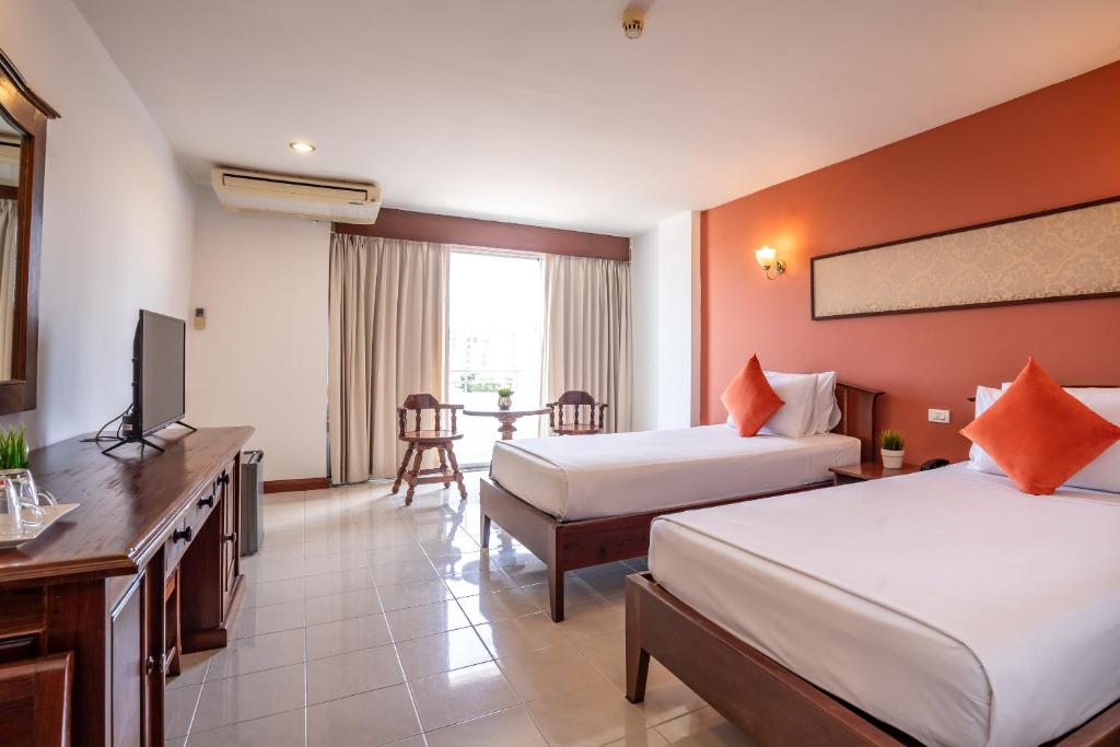 JP Villa Pattaya - Twin Room With City View