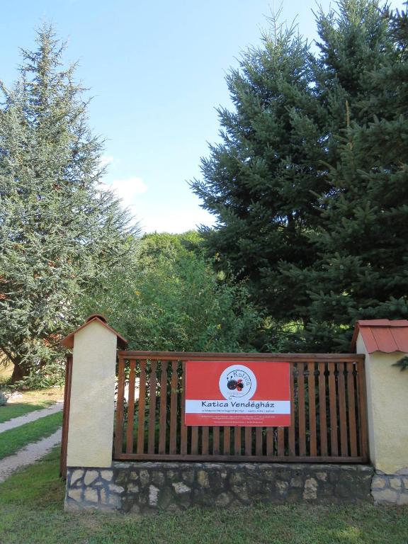 Zahrada ubytování Katica Vendégház
