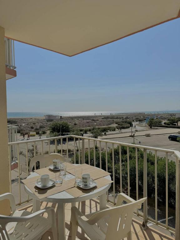 studio 3 personnes accès direct plage - parking privé - 3TVP30