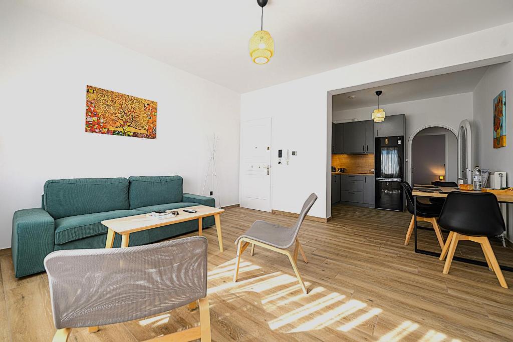 Kuchyň nebo kuchyňský kout v ubytování Alexander Apartments Airport