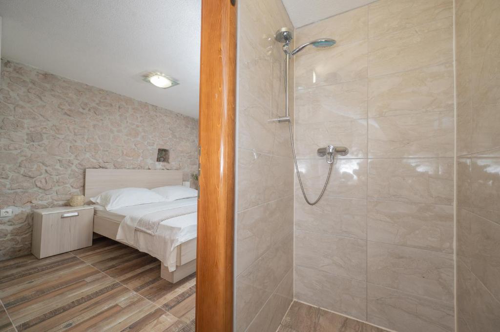 Kúpeľňa v ubytovaní Traditional Comfort Casa Natura with 36m2 Pool