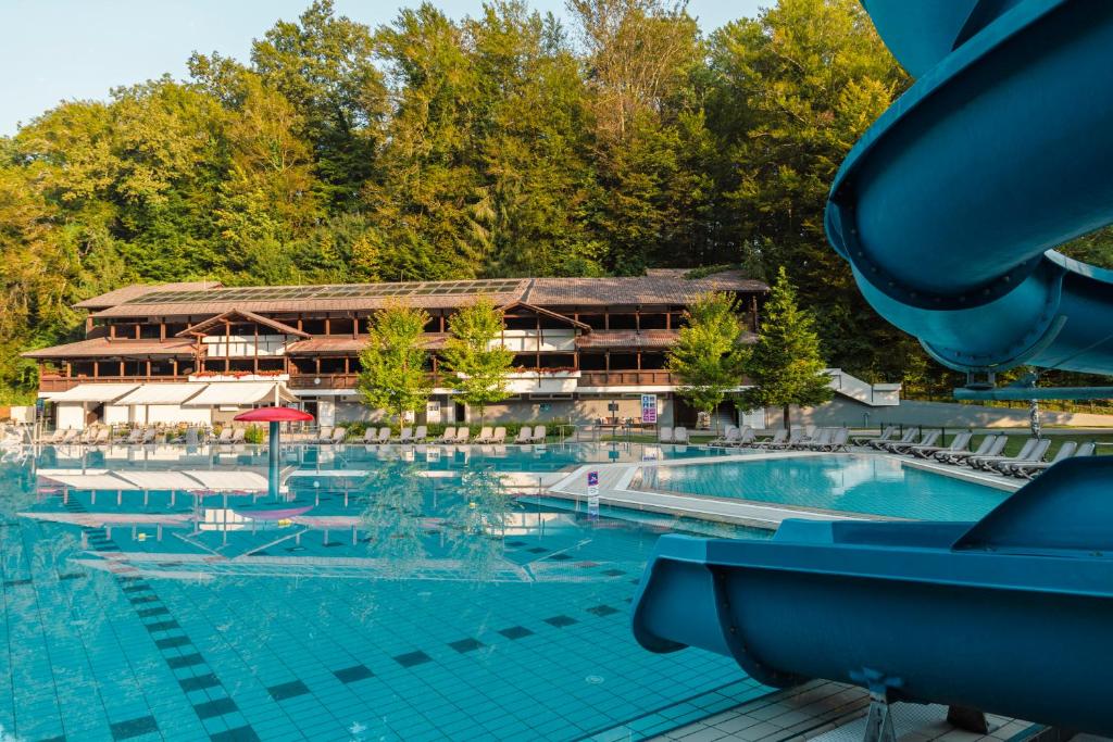 Bazén v ubytování Hotel Toplice - Terme Krka nebo v jeho okolí