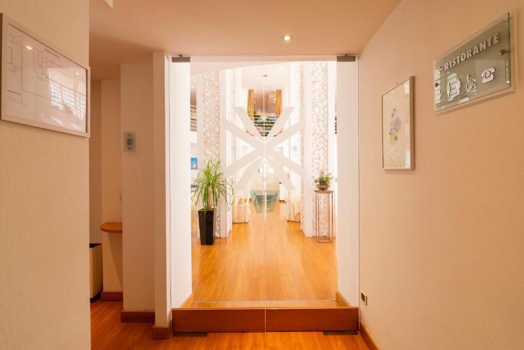 Hotel Luxor - Resim 26