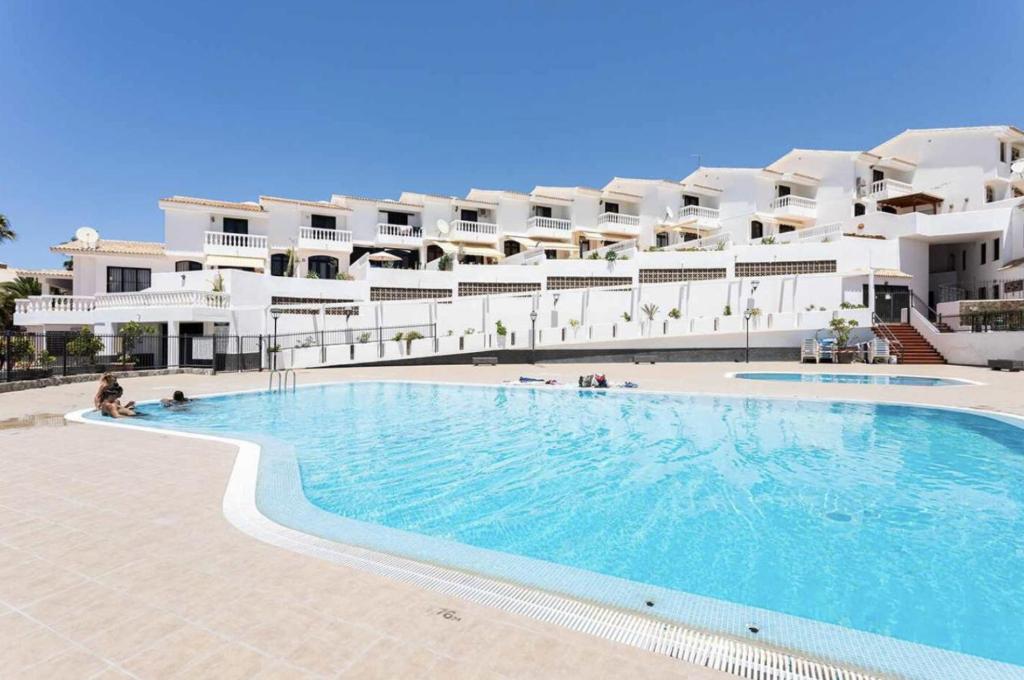 Swimmingpoolen hos eller tæt på 3 BDR Detached house in Chayofa