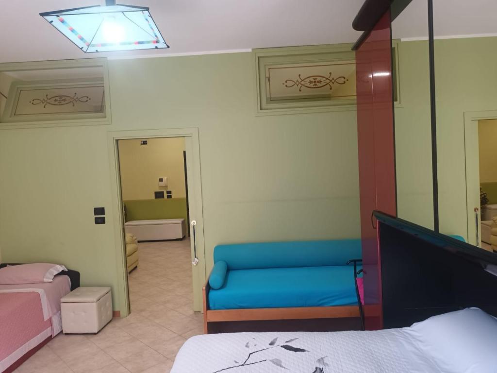 B&B Vistamare - Quadruple Room With Private External Bathroom