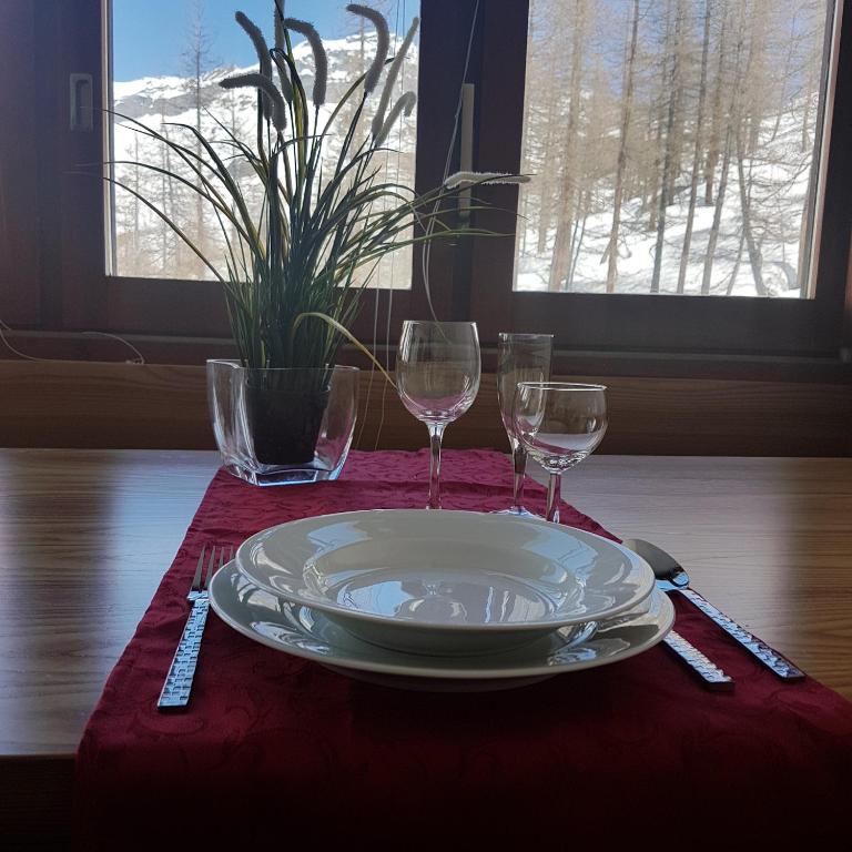 Zdjęcie z galerii obiektu Profumo di Legno a Cielo Alto La Coquille w mieście Breuil-Cervinia