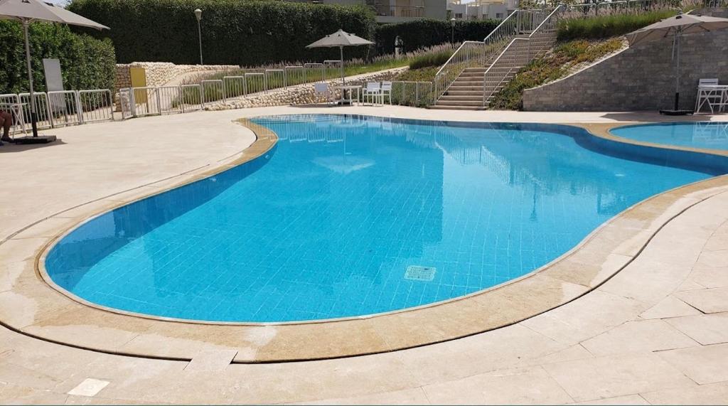 Bazén v ubytování Furnished apartment for rent in sheikh zayed nebo v jeho okolí