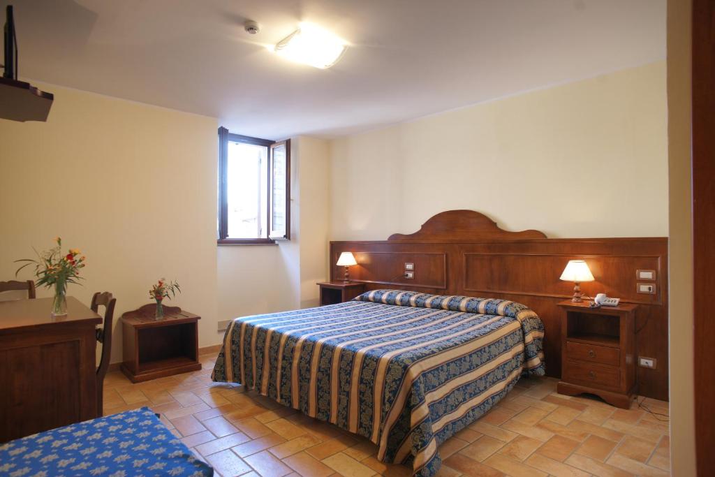Hotel La Rocca - Resim 18