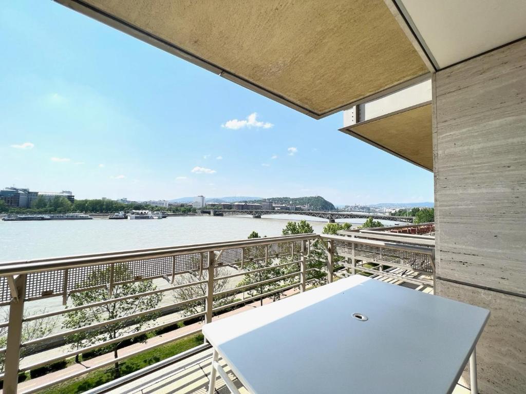 River Breeze Luxury Apartment 1095 Budapest, Lechner Ödön fasor 2 kép - 1