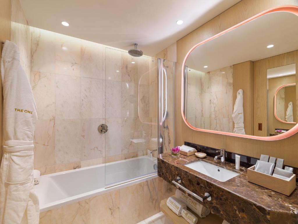 The One Palácio da Anunciada - 11