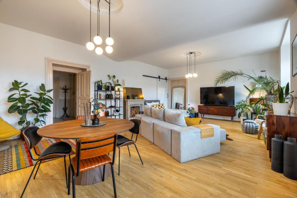 TV a/nebo společenská místnost v ubytování Apartment Ruska