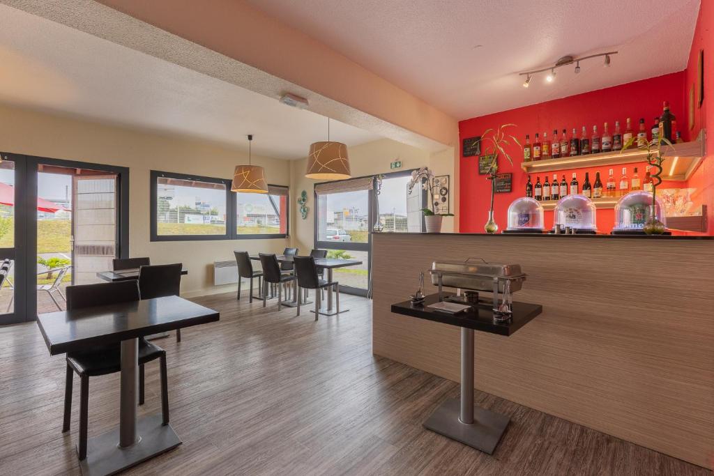 Restaurace v ubytování HÔTEL ÉDEN - Metz Nord - Woippy - Porte du Luxembourg - A31