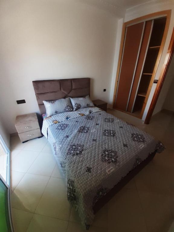 Postel nebo postele na pokoji v ubytování Appartement à Martil 10 min de la plage