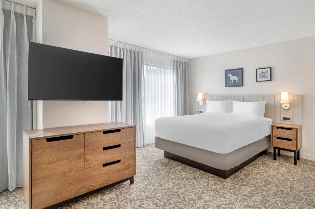 Sonesta ES Suites San Antonio Downtown Alamo Plaza - Reina De La Suite De Estudio