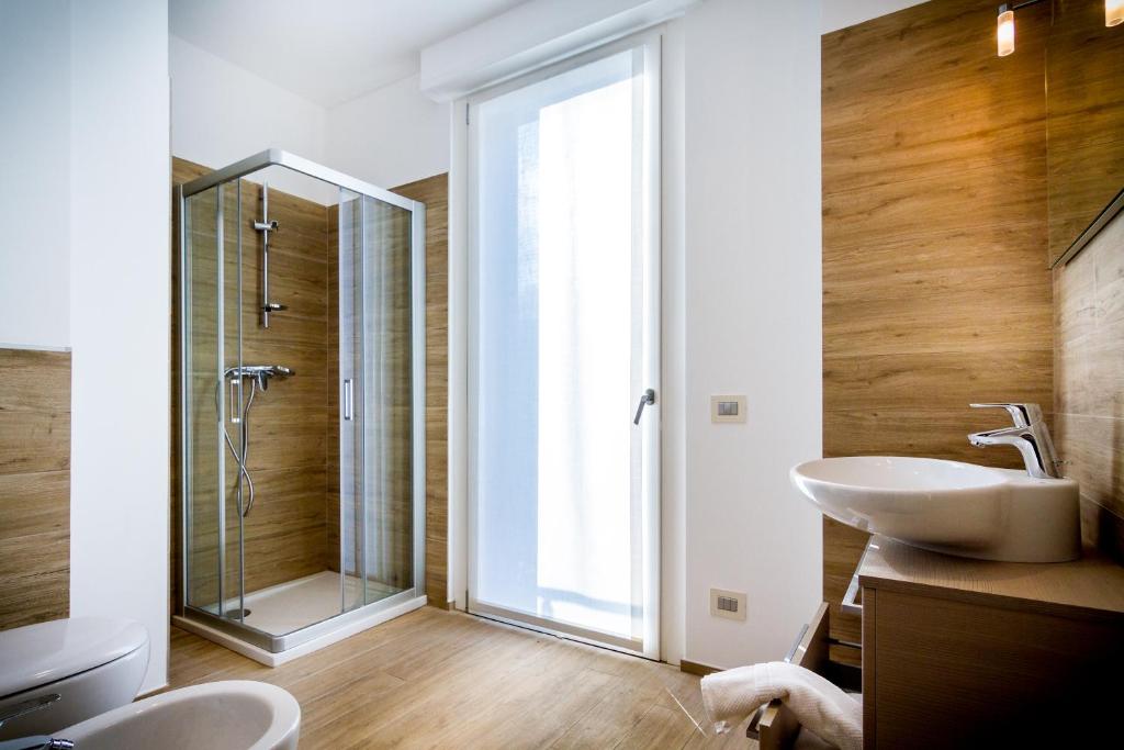 Lake Home Holiday - 16