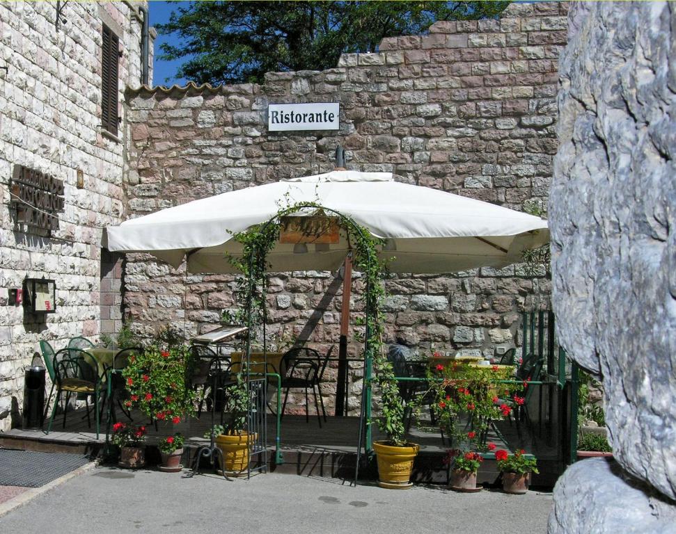 Hotel La Rocca - Resim 12