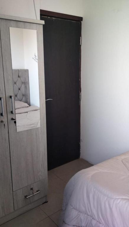 Postel nebo postele na pokoji v ubytování Elegant Sea View Cozy room with Private Balcony - Room inside Apartment