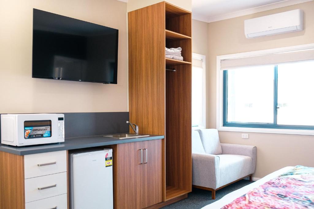 Holbrook Motel - Queen Room