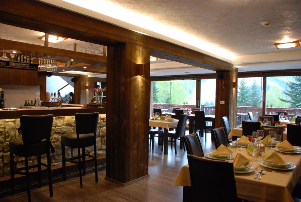 Restaurace v ubytování Hotel Rozsutec