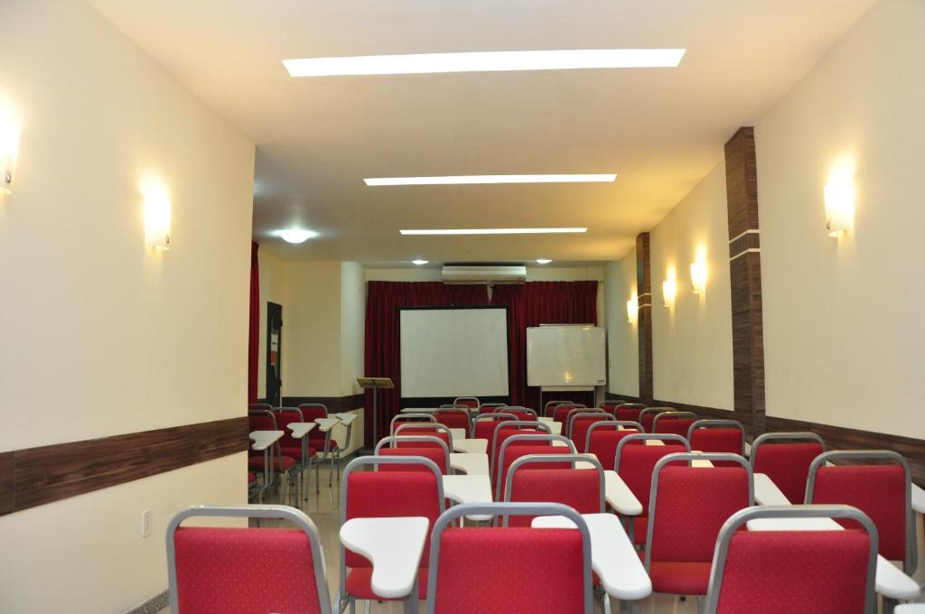  Machado´s Plaza Hotel