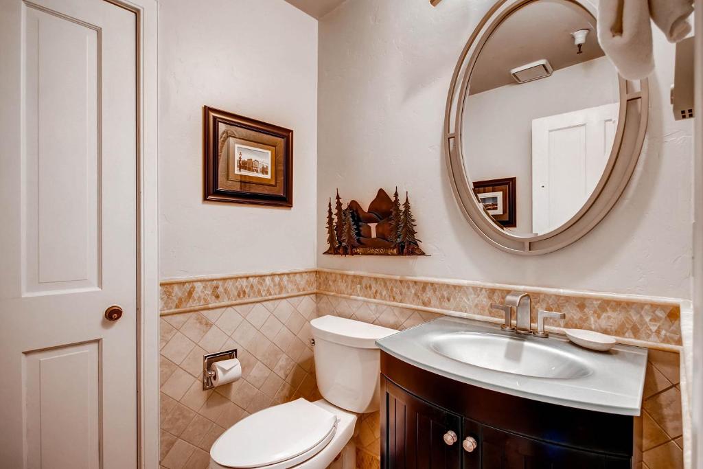 Village at Breckenridge, A Vail Resorts Property photo