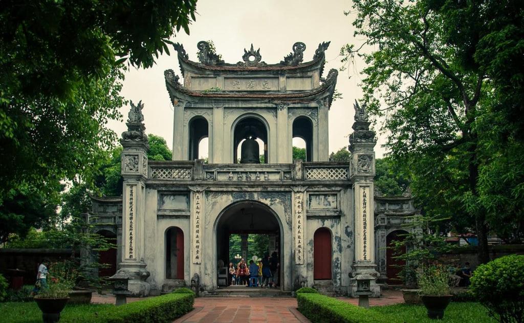 Zahrada ubytování HOÀNG CƯỜNG HOTEL 15 Nguyễn Thái Học