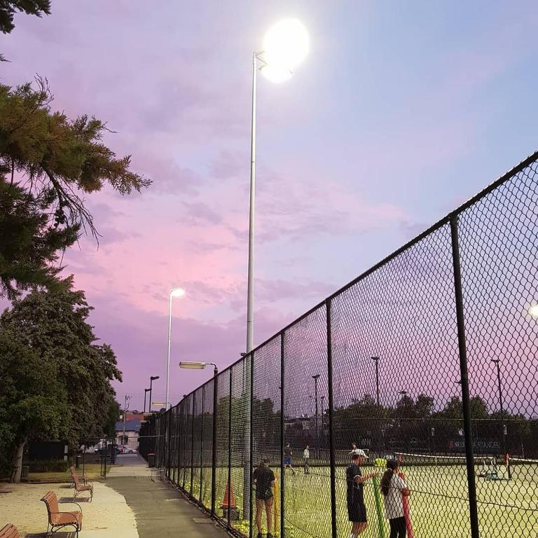 Tennis ou squash au sein de l'appartement ou à proximité