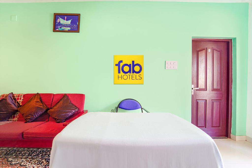 Posezení v ubytování FabHotel Bala Garden - Nr Ooty Toy Train Tourist Park