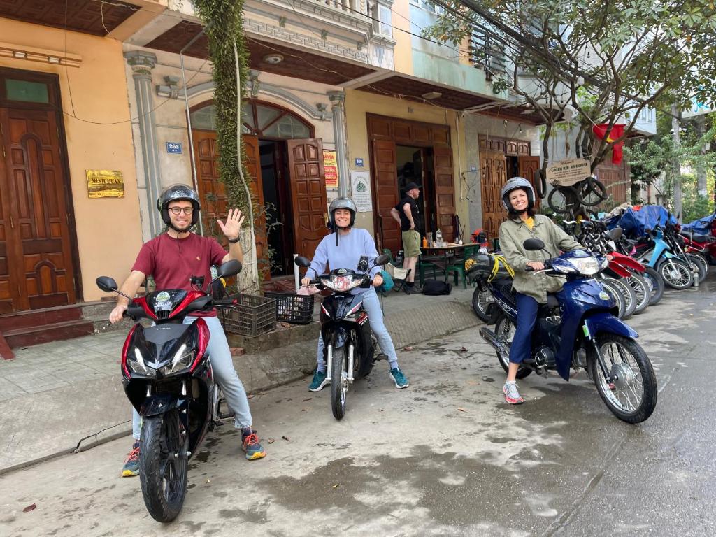 Green Riders House - Motorbike Rental & Tours - 16