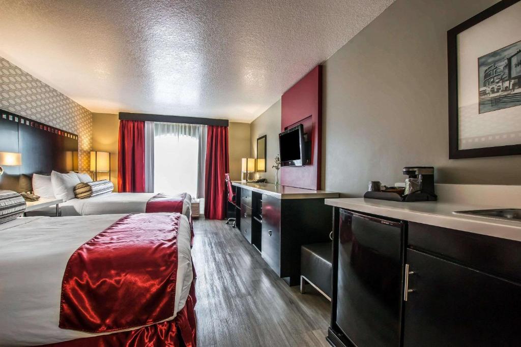 Tilt Hotel Universal-Hollywood, an AGA Collection Hotel photo