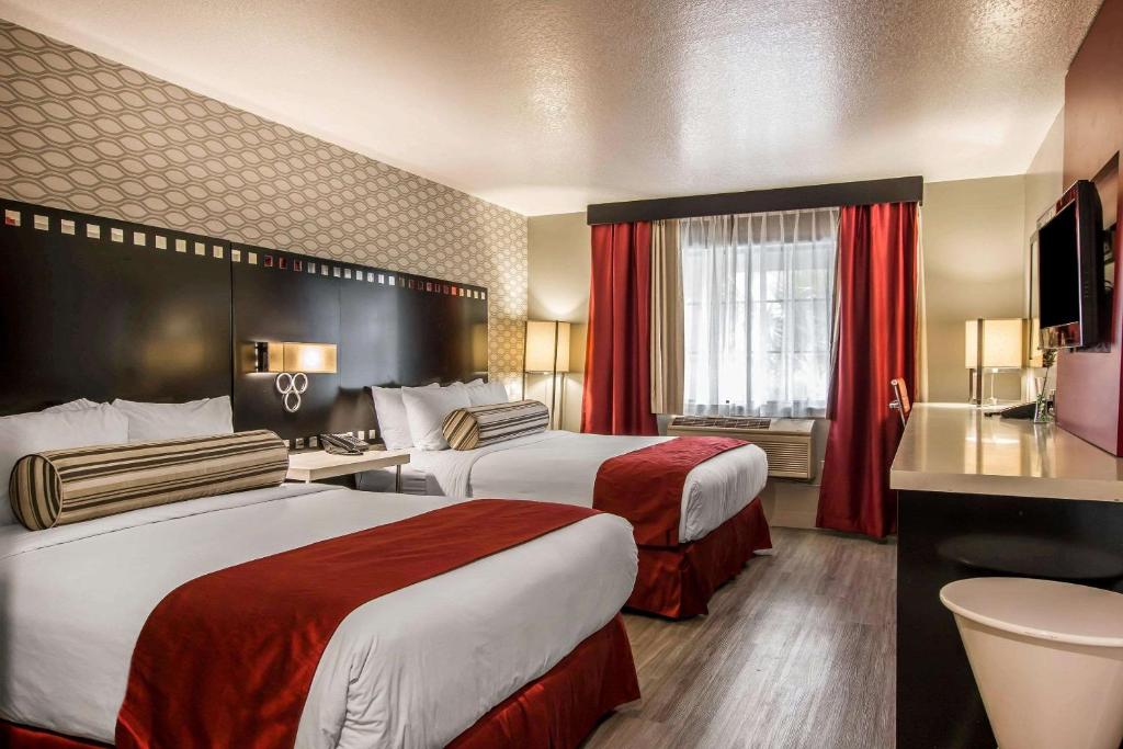 Tilt Hotel Universal-Hollywood, an AGA Collection Hotel photo