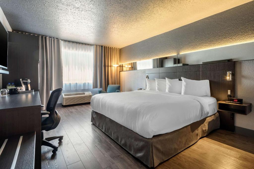 Postel nebo postele na pokoji v ubytování Hotel Quartier, Ascend Hotel Collection