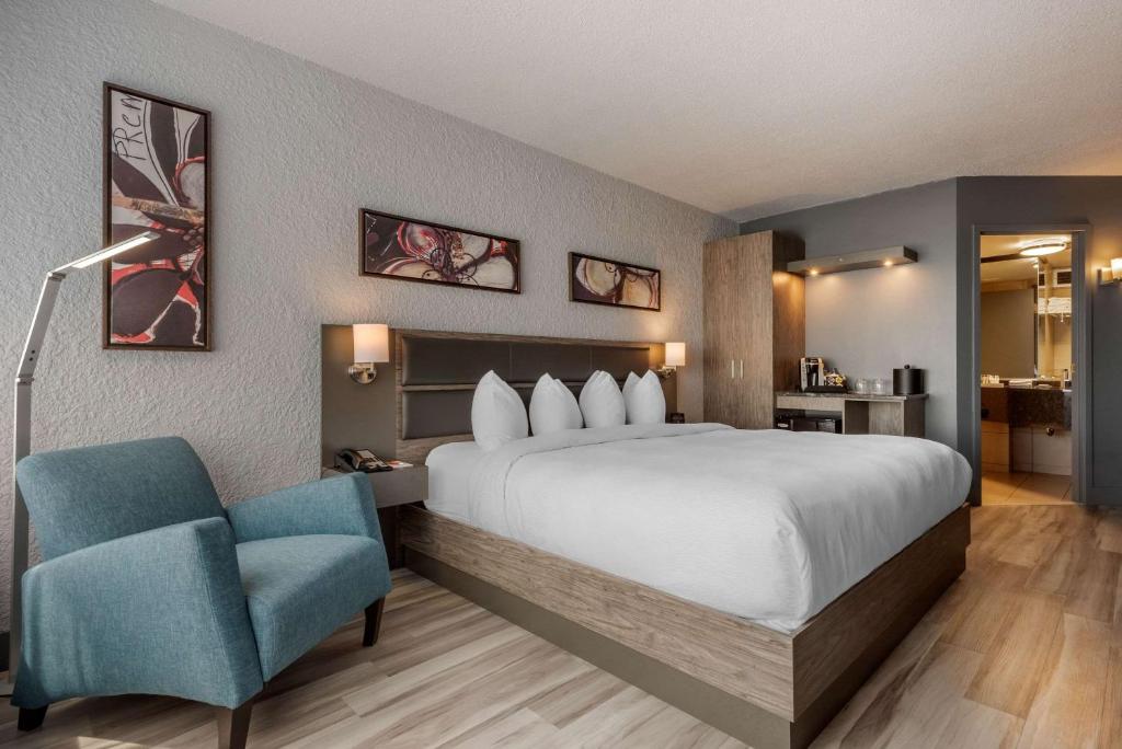 Postel nebo postele na pokoji v ubytování Hotel Quartier, Ascend Hotel Collection