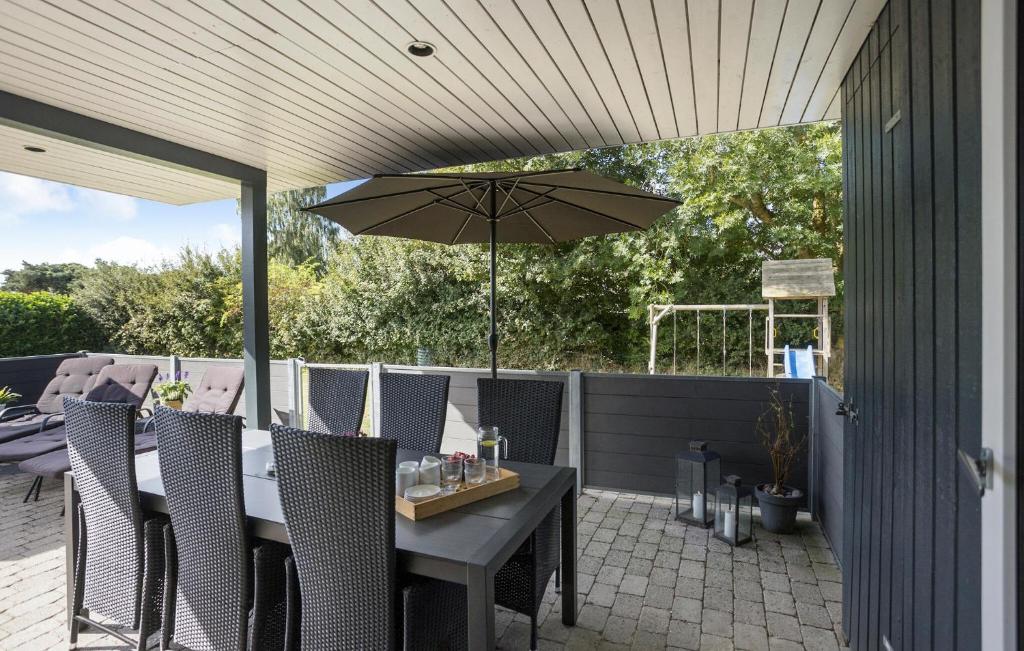 Patio nebo venkovní prostory v ubytování Lovely Home In Humble With Sauna