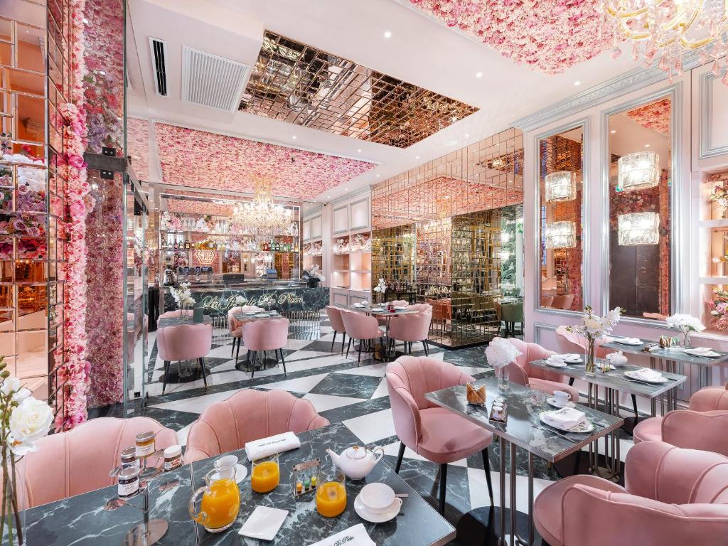 The Plein Hotel - Small Luxury Hotels of the World - Resim 38