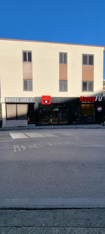 Budova, kde se hotel nachází