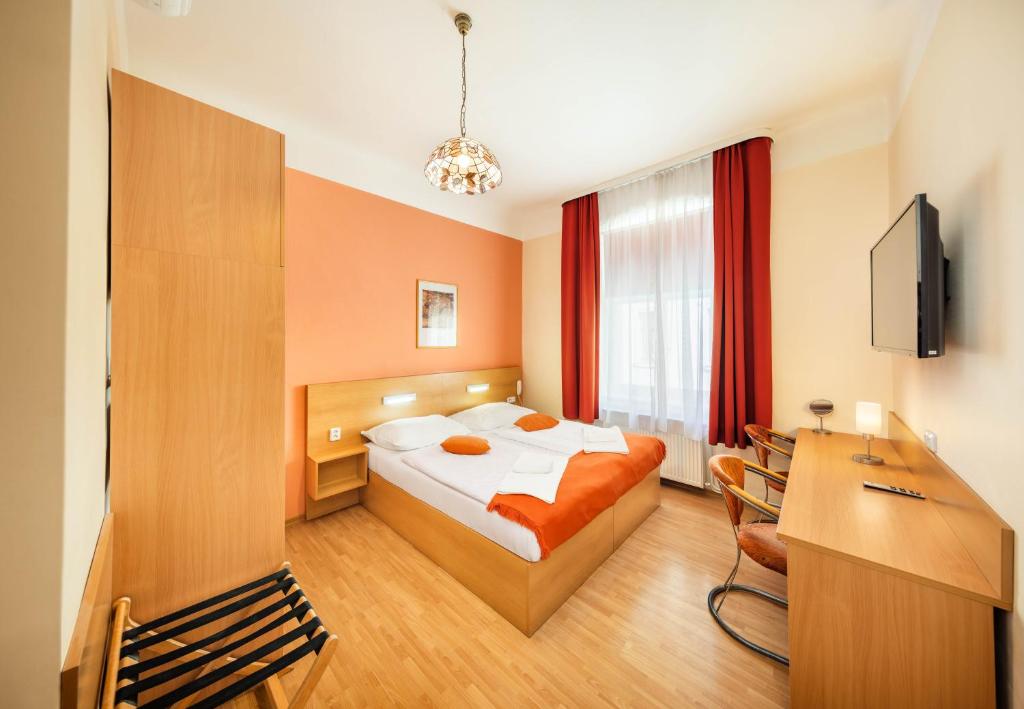 Hotel Golden City Garni - Resim 8
