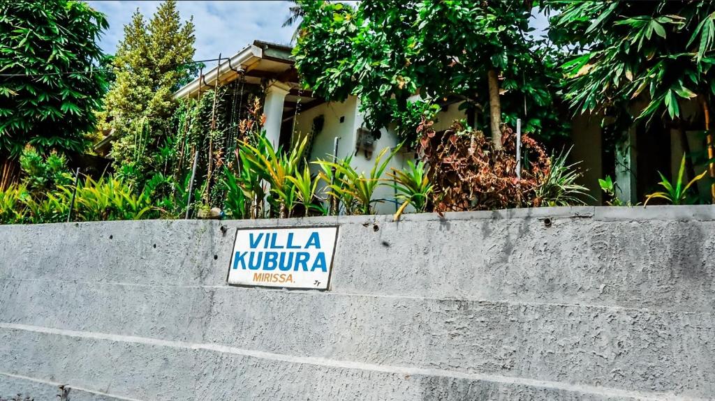 Certifikát, hodnocení, plakát nebo jiný dokument vystavený v ubytování Villa Kubura Mirissa