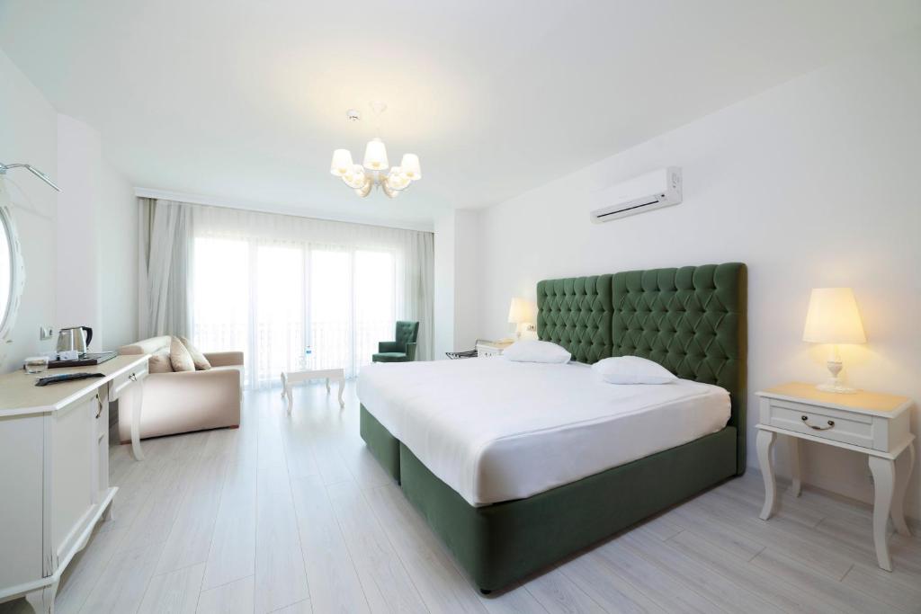 Motali Life Hotel - Deluxe Room With Lake View